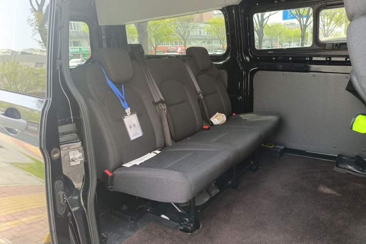 Used Ford Transit 2023 2.0T Diesel Automatic Multi-Purpose Commercial Vehicle Mid-Frame Mid-Roof 5/6 Seats Left Rear Seat