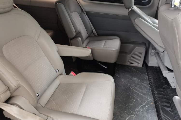 Used Ford Transit 2023 2.0T Diesel Automatic Commercial & Travel Model Mid-axle Medium Roof 7/8/9-Seater Left Rear Seat