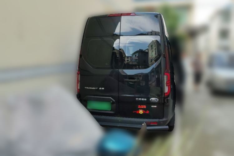 Used Ford Transit 2023 2.0T Diesel Manual Multifunction Commercial Vehicle Short Wheelbase Mid-Roof Design 5/6 Seats Rear