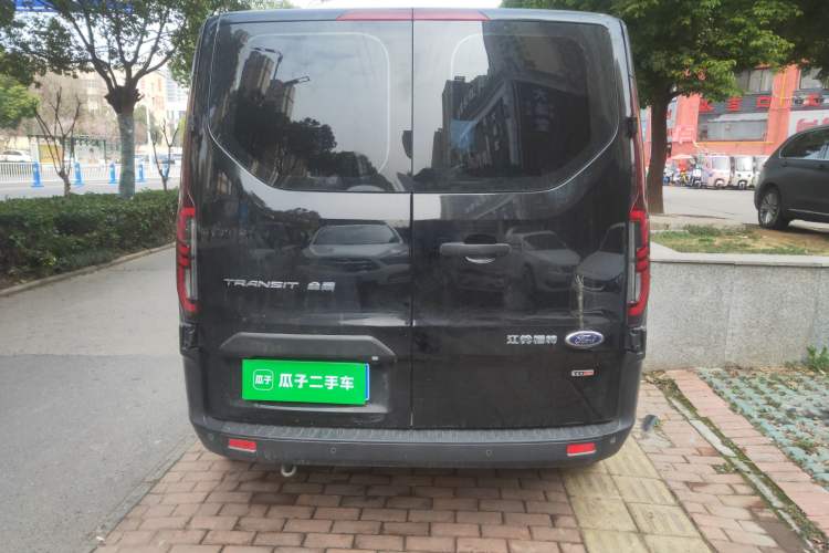 Used Ford Transit 2023 2.0T Diesel Automatic Multi-Function Commercial Vehicle Short Wheelbase Low Roof 5/6 Seats Rear