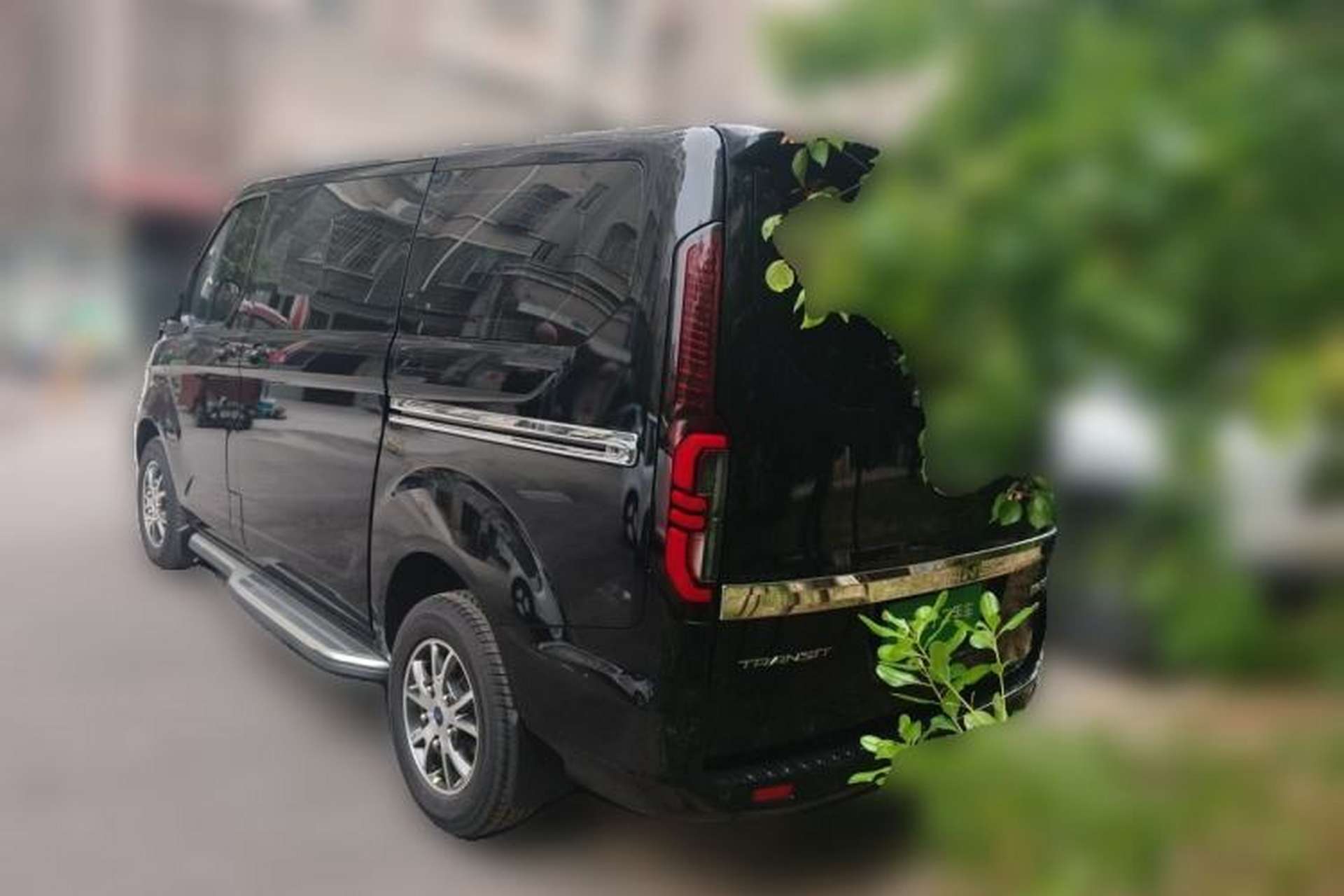 Used Ford Transit 2023 2.0T Gasoline Automatic Business & Travel Short Wheelbase Low-Roof 7/8/9-Seater Rear Left 45 Deg