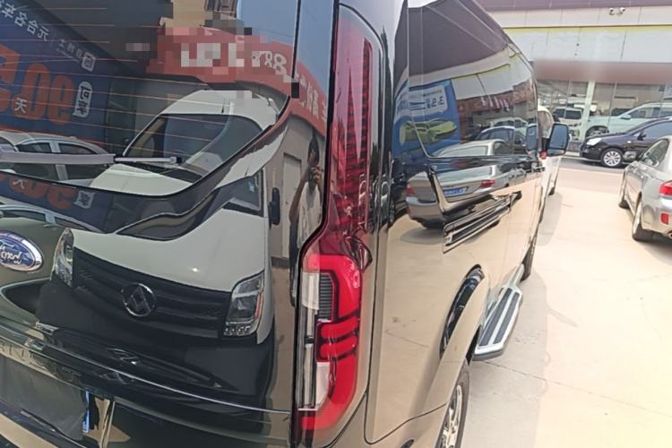 Used Ford Transit 2023 2.0T Diesel Automatic Commercial & Travel Version Mid-axle Low-roof Design 7/8/9-Seater Right Rear Taillight