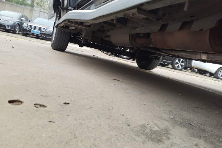 Used Ford Transit 2023 2.0T Gasoline Automatic Business & Travel Model Mid-axle Medium Roof 7/8/9-Seater Right Side Sill