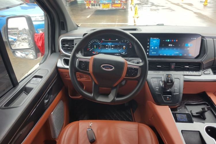 Used Ford Transit 2023 2.0T Gasoline Automatic Business & Travel Model Mid-axle Low-roof Design 7/8/9-Seater Steering Wheel