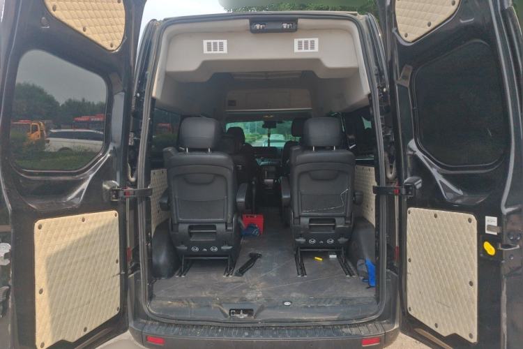 Used Ford Transit 2023 2.0T Diesel Automatic Multi-Purpose Commercial Vehicle Mid-Frame Mid-Roof 5/6 Seats Trunk