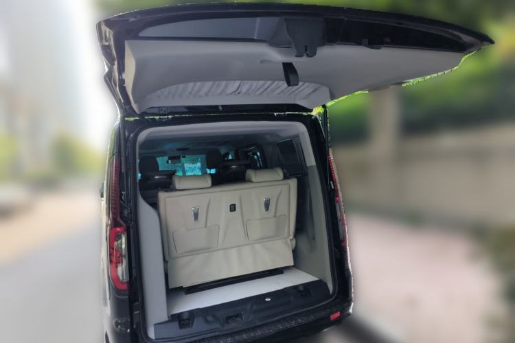 Used Ford Transit 2023 2.0T Diesel Automatic Commercial Van Short Wheelbase Low Roof—7/8/9-Seater Trunk