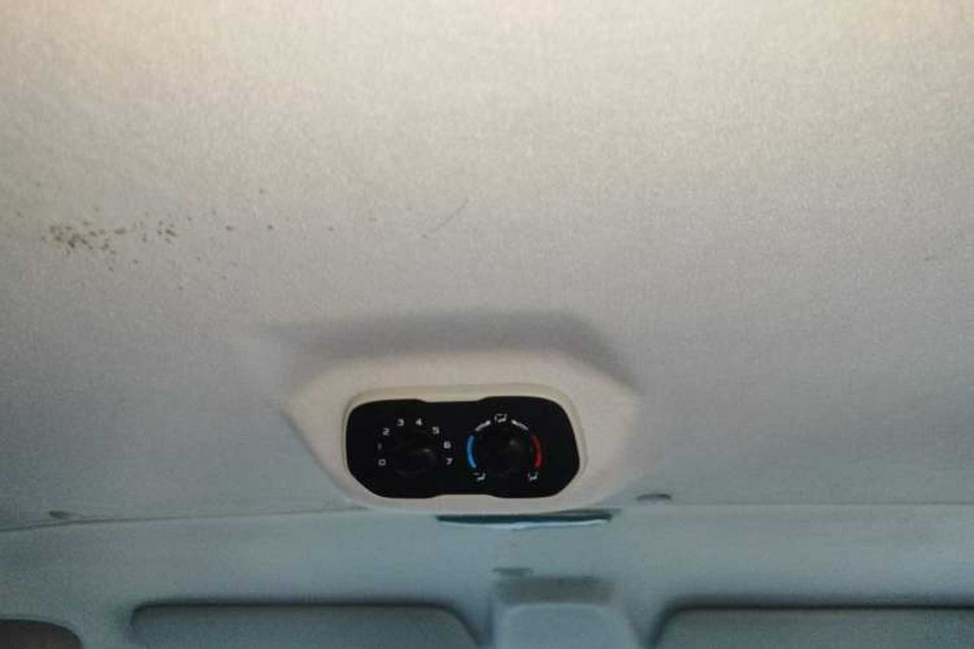 Used Ford Transit 2023 2.0T Gasoline Automatic Business & Travel Model Mid-axle Low-roof Design 7/8/9-Seater Headliner