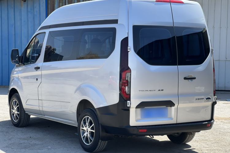 Used Ford Transit 2023 2.0T Gasoline Automatic Multi-Function Commercial Vehicle Short Wheelbase Mid-Roof Design 5/6 Seats Exterior 6