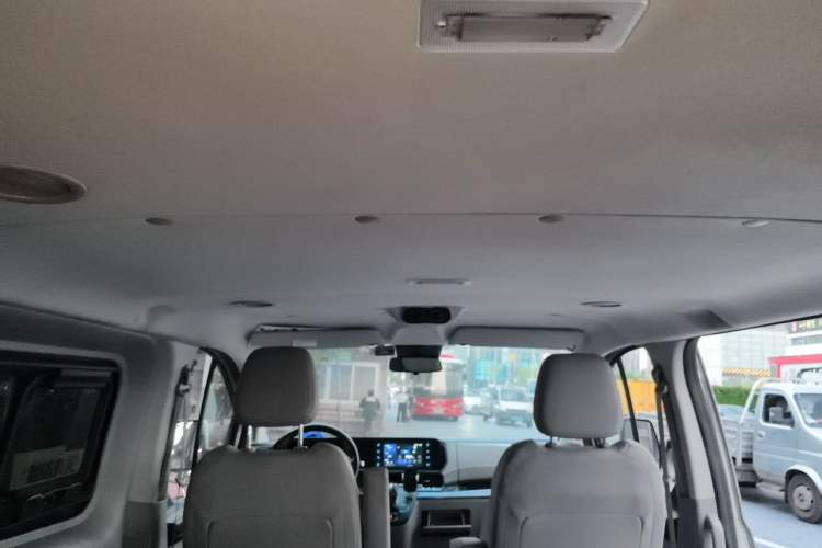 Used Ford Transit 2023 2.0T Diesel Automatic Commercial & Travel Version Mid-axle Low-roof Design 7/8/9-Seater Headliner
