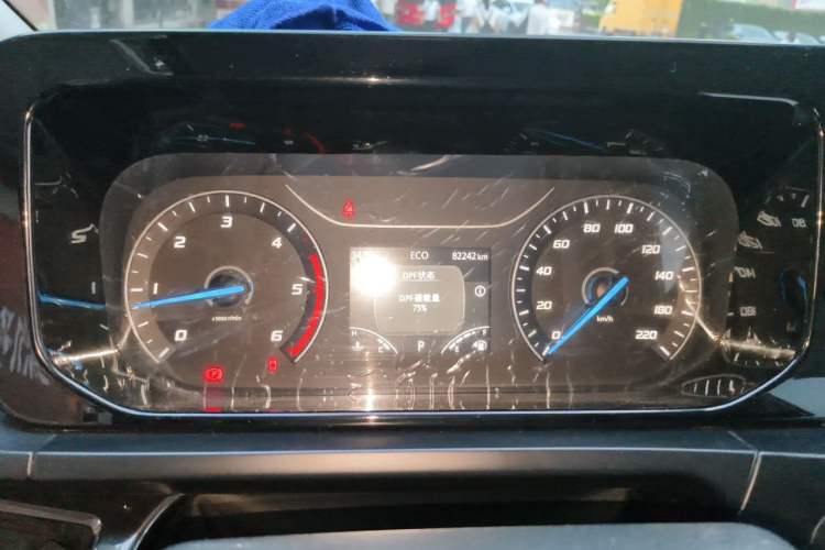 Used Ford Transit 2023 2.0T Diesel Automatic Commercial & Travel Version Mid-axle Low-roof Design 7/8/9-Seater Instrument Cluster