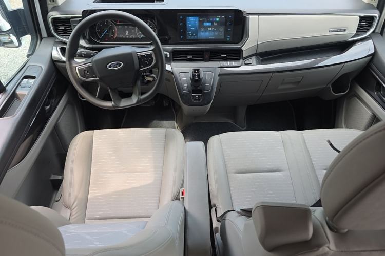 Used Ford Transit 2023 2.0T Diesel Automatic Commercial & Travel Version Mid-axle Medium Roof – Available in 10/11/12-Seater Configurations Center Console