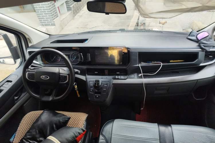 Used Ford Transit  Center Console