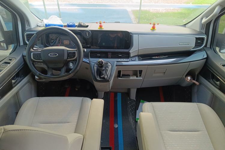 Used Ford Transit 2023 2.0T Diesel Manual Commercial & Travel Version Mid-axle Medium Roof 7/8/9-Seater Center Console