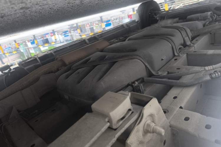 Used Ford Transit 2023 2.0T Diesel Automatic Commercial & Travel Model Mid-axle Medium Roof 7/8/9-Seater Chassis Rear Left