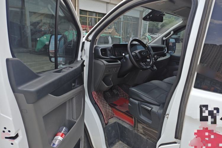Used Ford Transit 2023 2.0T Diesel Manual Multifunction Commercial Vehicle Mid-axle Mid-roof 5/6 Seats Driver Seat
