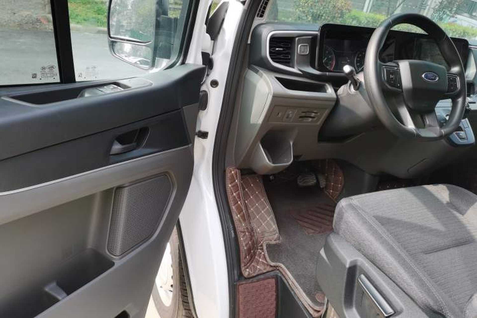 Used Ford Transit 2023 2.0T Gasoline Automatic Multi-Function Commercial Vehicle Short Wheelbase Mid-Roof Design 5/6 Seats Driver Seat