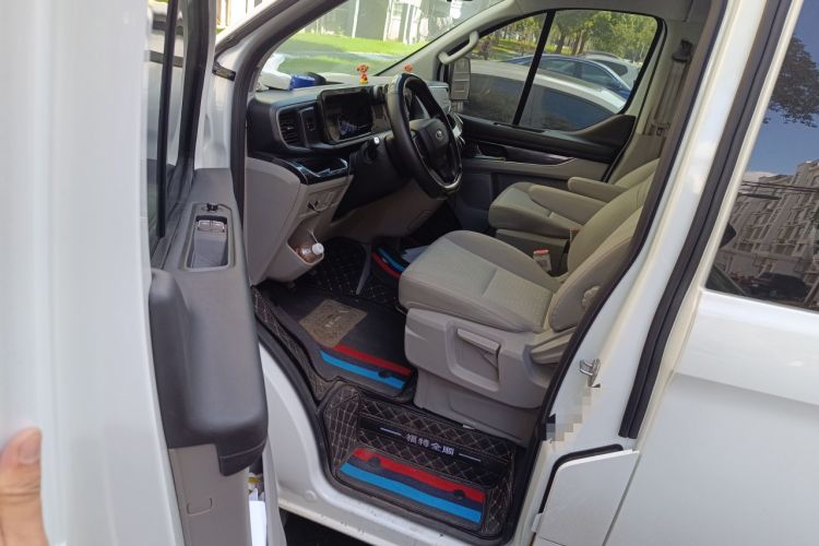 Used Ford Transit 2023 2.0T Diesel Manual Commercial & Travel Version Mid-axle Medium Roof 7/8/9-Seater Driver Seat
