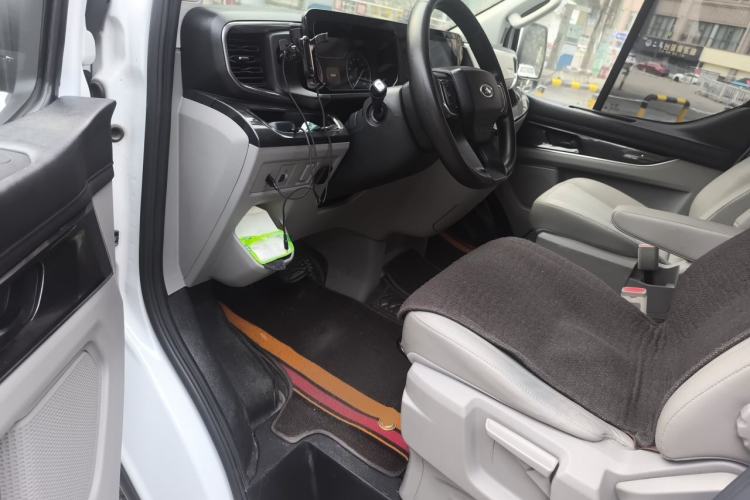 Used Ford Transit 2023 2.0T Diesel Automatic Commercial & Travel Model Mid-axle Medium Roof 7/8/9-Seater Driver Seat