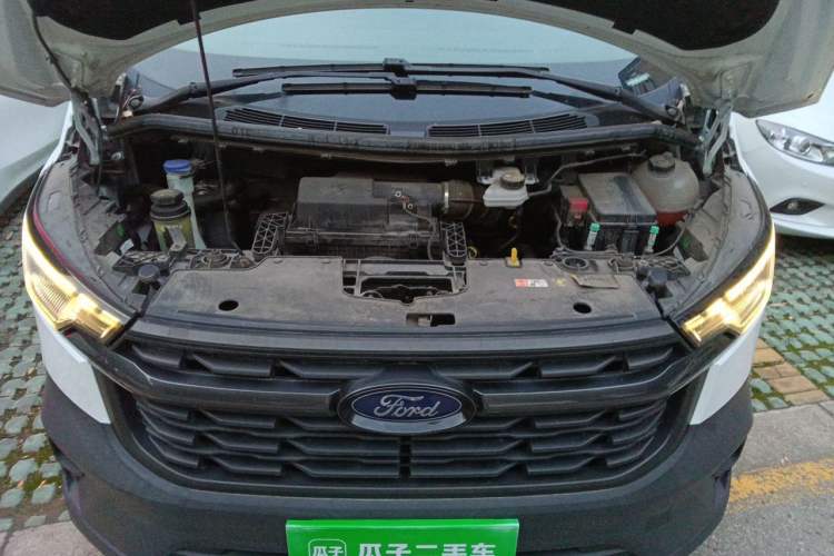 Used Ford Transit 2023 2.0T Diesel Manual Multifunction Commercial Vehicle Short Wheelbase Low Roof 5/6 Seats Engine Bay