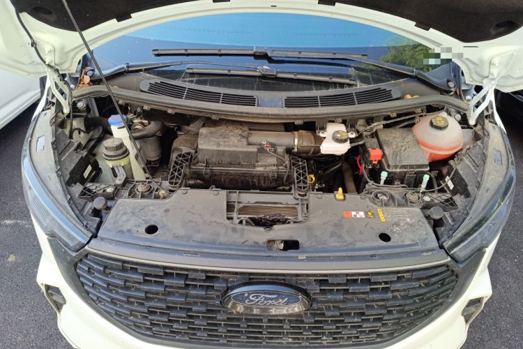 Used Ford Transit 2023 2.0T Diesel Manual Commercial & Travel Version Mid-axle Medium Roof 7/8/9-Seater Engine Bay