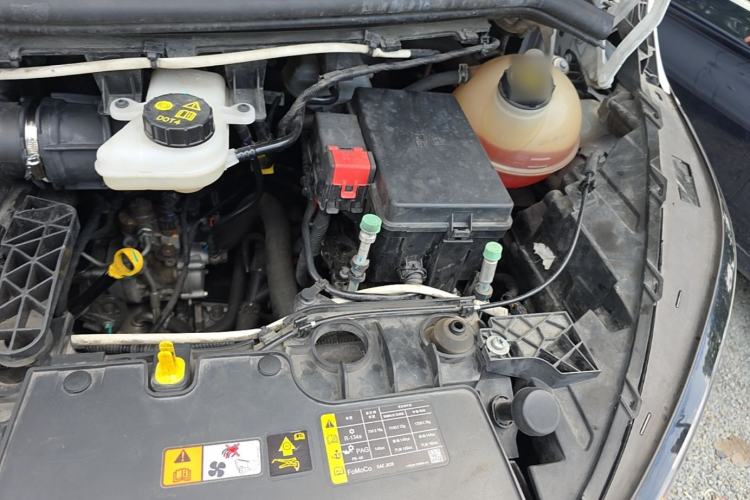 Used Ford Transit 2023 2.0T Diesel Automatic Commercial & Travel Version Mid-axle Medium Roof – Available in 10/11/12-Seater Configurations Engine Bay Left