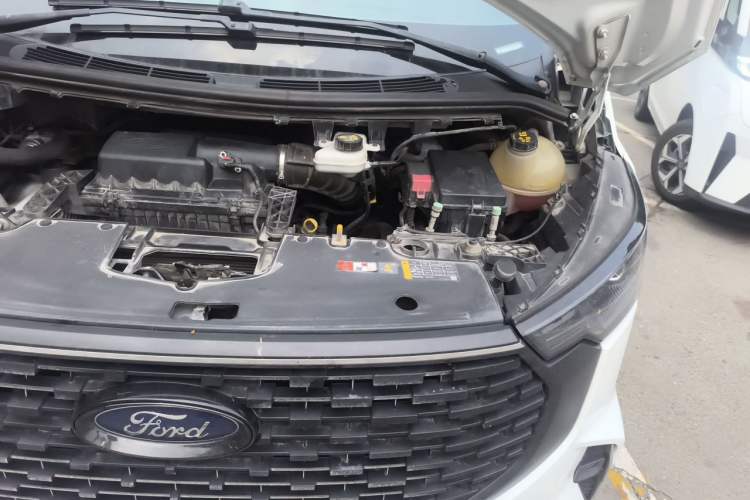 Used Ford Transit 2023 2.0T Diesel Automatic Commercial & Travel Model Mid-axle Medium Roof 7/8/9-Seater Engine Bay Left