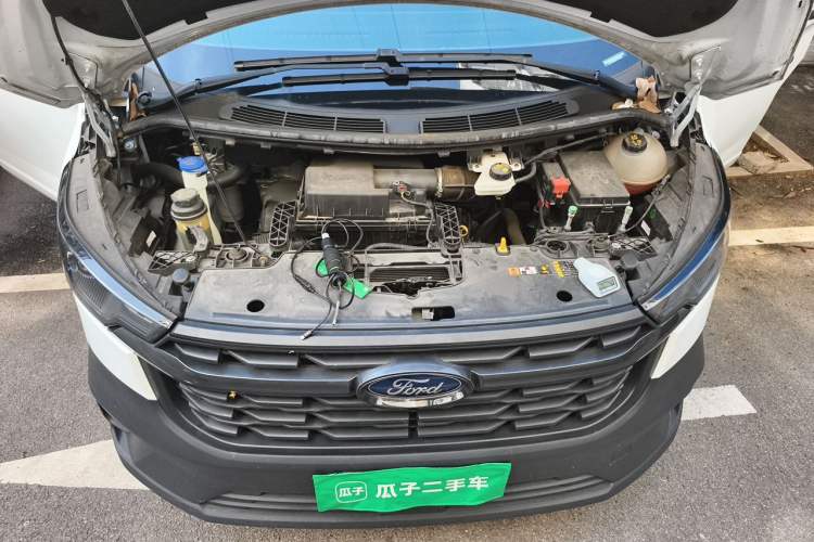 Used Ford Transit 2023 2.0T Diesel Manual Multifunction Commercial Vehicle Short Wheelbase Low Roof 5/6 Seats Engine Bay