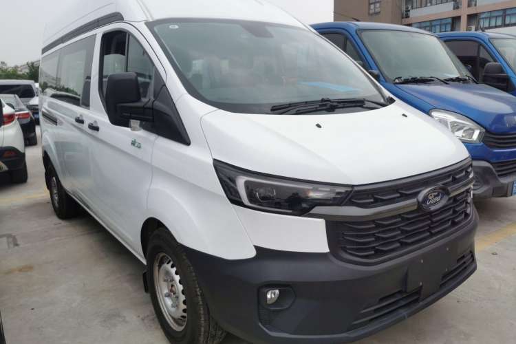 Used Ford Transit 2023 2.0T Diesel Manual Multifunction Commercial Vehicle Mid-axle Mid-roof 5/6 Seats Exterior 1