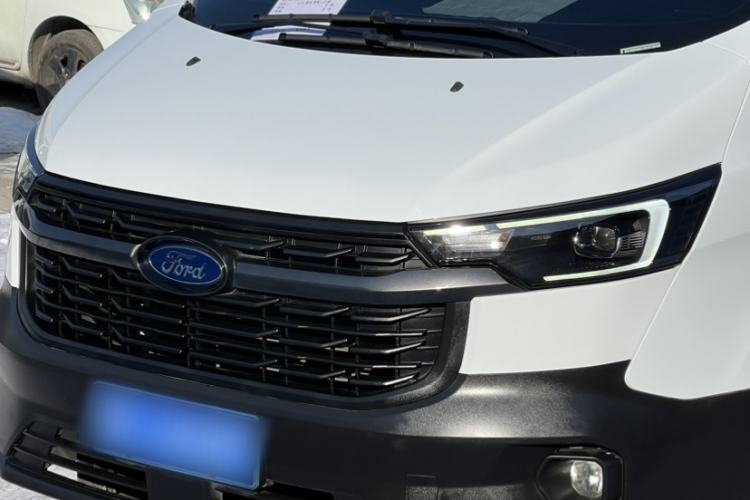 Used Ford Transit 2023 2.0T Diesel Manual Multifunction Commercial Vehicle Short Wheelbase Low Roof 5/6 Seats Exterior 3