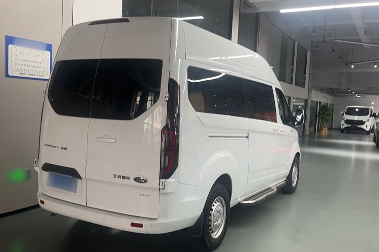 Used Ford Transit 2023 2.0T Diesel Automatic Commercial & Travel Model Mid-axle Medium Roof 7/8/9-Seater Exterior 3