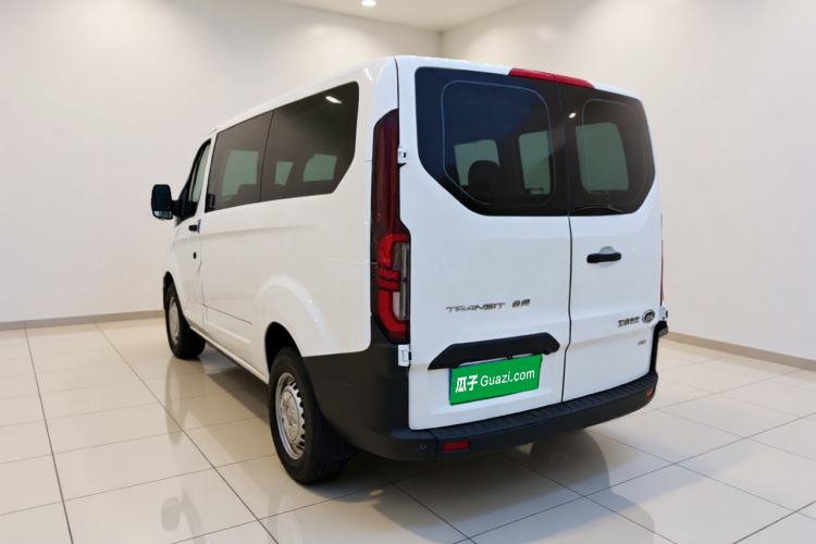 Used Ford Transit 2023 2.0T Diesel Automatic Multi-Function Commercial Vehicle Short Wheelbase Low Roof 5/6 Seats Exterior 3