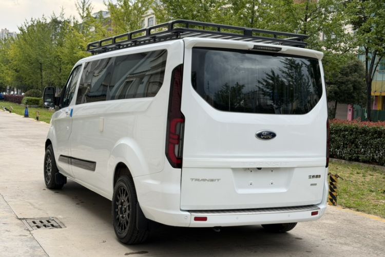 Used Ford Transit 2023 2.0T Gasoline Automatic Business & Travel Model Mid-axle Low-roof Design 7/8/9-Seater Exterior 4