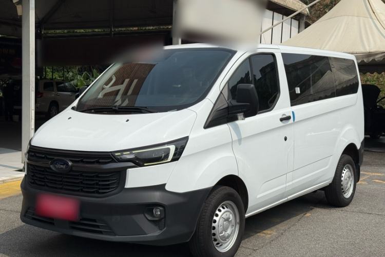 Used Ford Transit 2023 2.0T Gasoline Manual Multifunction Commercial Vehicle Short Wheelbase Low Roof 5/6 Seats Exterior 4