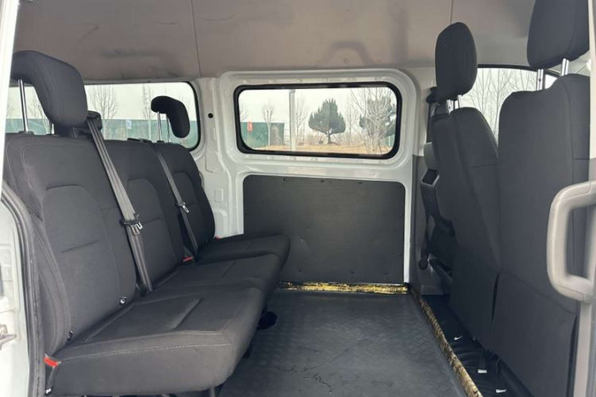 Used Ford Transit 2023 2.0T Diesel Manual Multifunction Commercial Vehicle Mid-axle Mid-roof 5/6 Seats Exterior 6