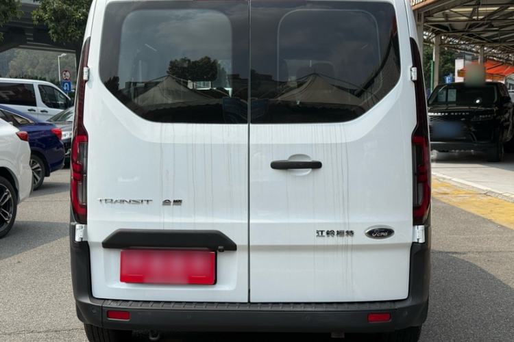 Used Ford Transit 2023 2.0T Gasoline Manual Multifunction Commercial Vehicle Short Wheelbase Low Roof 5/6 Seats Exterior 9