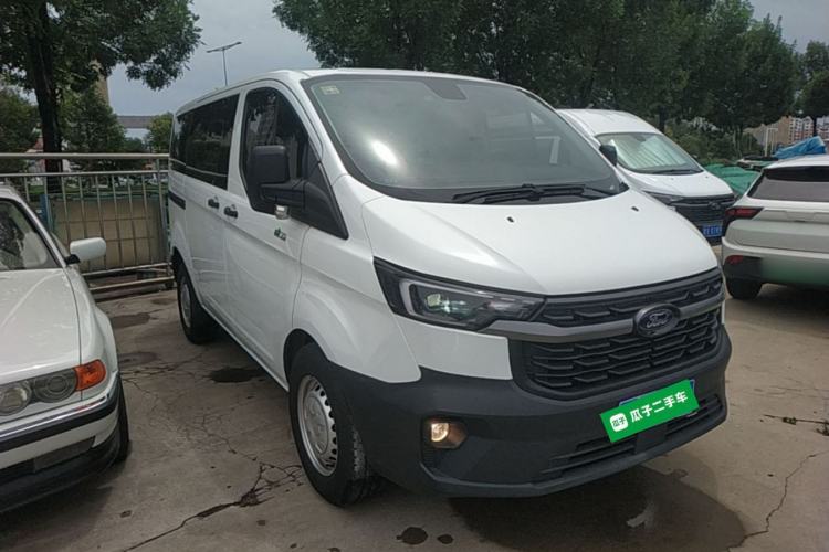 Used Ford Transit 2023 2.0T Diesel Manual Multifunction Commercial Vehicle Short Wheelbase Low Roof 5/6 Seats Front Right 45 Deg