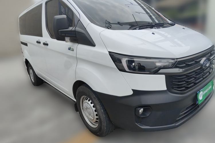 Used Ford Transit 2023 2.0T Diesel Manual Multifunction Commercial Vehicle Short Wheelbase Low Roof 5/6 Seats Front Right 45 Deg