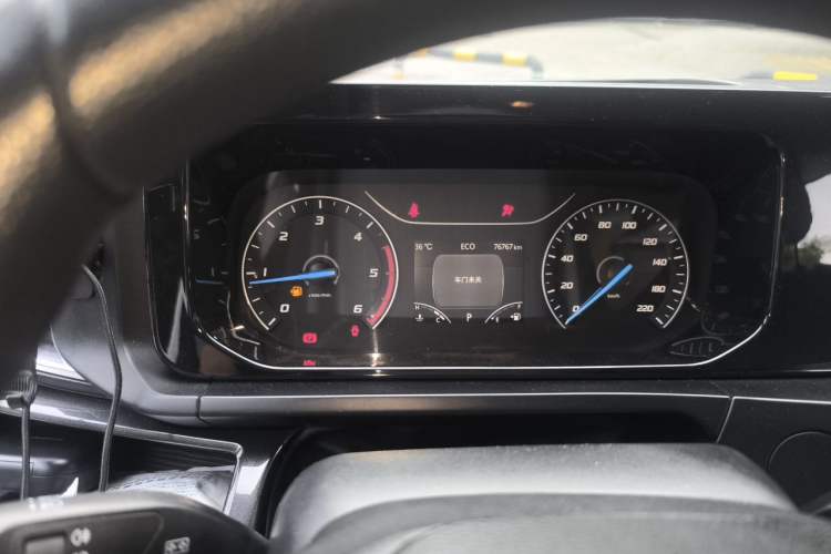 Used Ford Transit 2023 2.0T Diesel Automatic Commercial & Travel Model Mid-axle Medium Roof 7/8/9-Seater Instrument Cluster