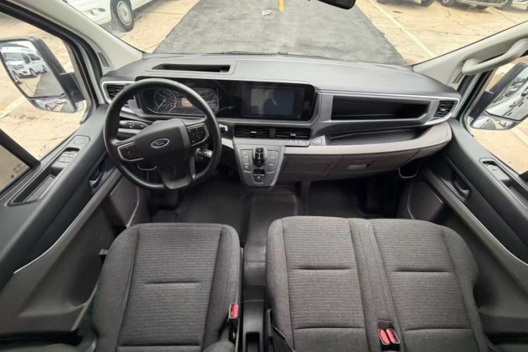 Used Ford Transit 2023 2.0T Diesel Automatic Multi-Purpose Commercial Vehicle Mid-Frame Mid-Roof 5/6 Seats Interior 1