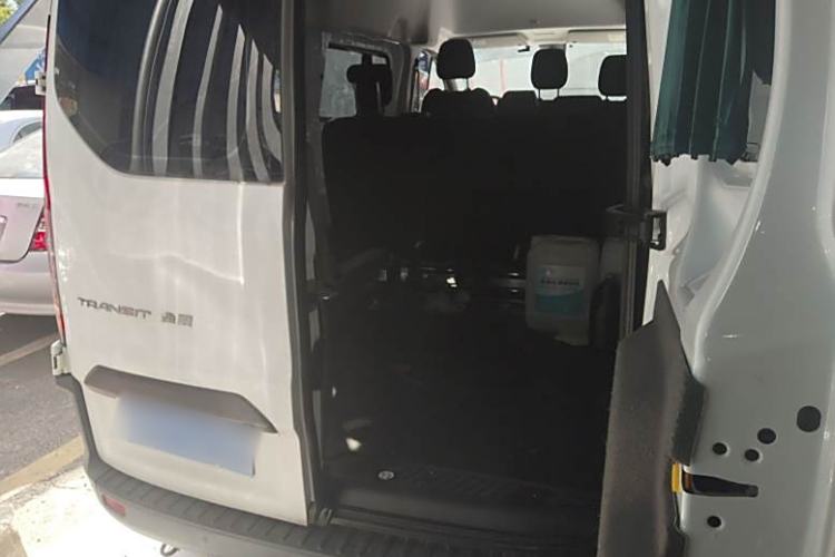 Used Ford Transit 2023 2.0T Diesel Automatic Multi-Purpose Commercial Vehicle Mid-Frame Mid-Roof 5/6 Seats Interior 2