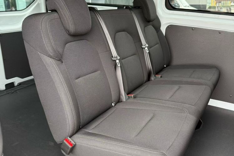 Used Ford Transit 2023 2.0T Gasoline Manual Multifunction Commercial Vehicle Short Wheelbase Low Roof 5/6 Seats Interior 3