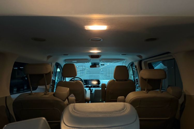 Used Ford Transit 2023 2.0T Diesel Manual Commercial & Travel Short Wheelbase Low-Roof 7/8/9-Seater Interior 4