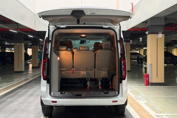 Used Ford Transit 2023 2.0T Diesel Manual Commercial & Travel Short Wheelbase Low-Roof 7/8/9-Seater Interior 6