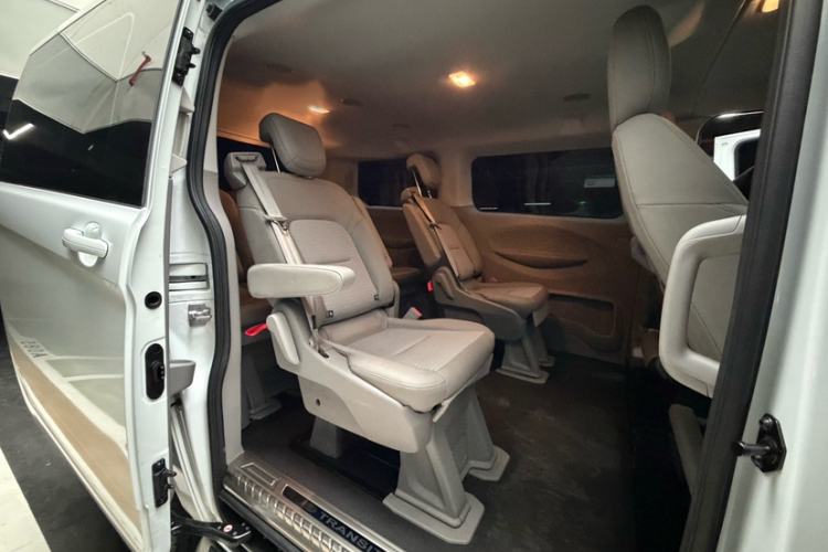 Used Ford Transit 2023 2.0T Diesel Manual Commercial & Travel Short Wheelbase Low-Roof 7/8/9-Seater Interior 8