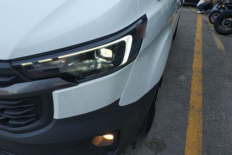 Used Ford Transit 2023 2.0T Diesel Manual Multifunction Commercial Vehicle Short Wheelbase Low Roof 5/6 Seats Left Front Headlight