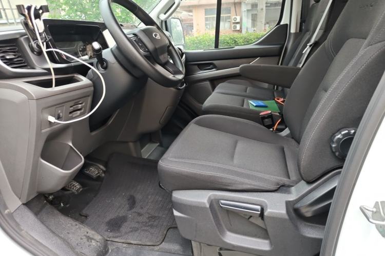 Used Ford Transit 2023 2.0T Gasoline Manual Multifunction Commercial Vehicle Short Wheelbase Low Roof 5/6 Seats Left Front Seat