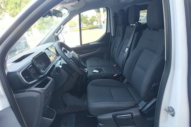Used Ford Transit 2023 2.0T Diesel Manual Multifunction Commercial Vehicle Short Wheelbase Low Roof 5/6 Seats Left Front Seat