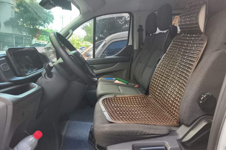 Used Ford Transit 2023 2.0T Diesel Manual Multifunction Commercial Vehicle Short Wheelbase Low Roof 5/6 Seats Left Front Seat