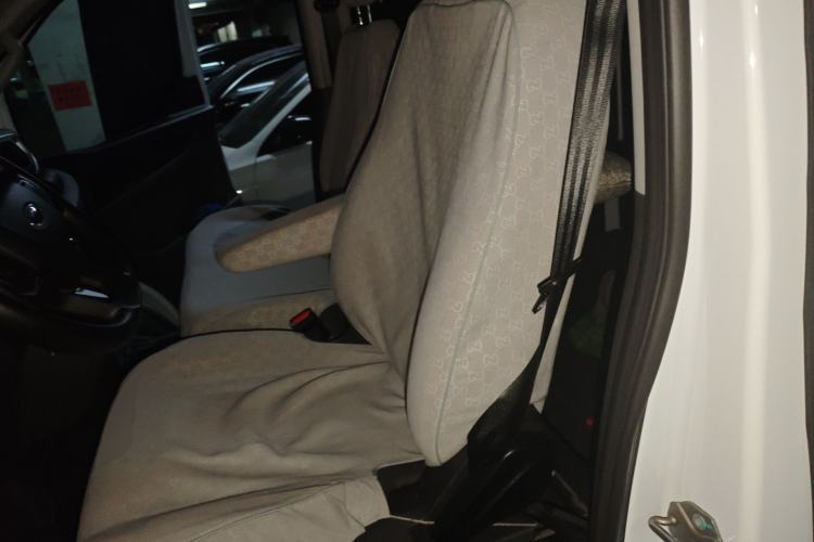 Used Ford Transit 2023 2.0T Diesel Automatic Multi-Function Commercial Vehicle Short Wheelbase Low Roof 5/6 Seats Left Rear Seat