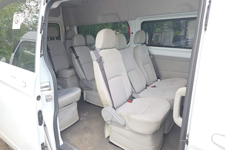 Used Ford Transit 2023 2.0T Diesel Automatic Commercial & Travel Version Mid-axle Medium Roof – Available in 10/11/12-Seater Configurations Left Rear Seat